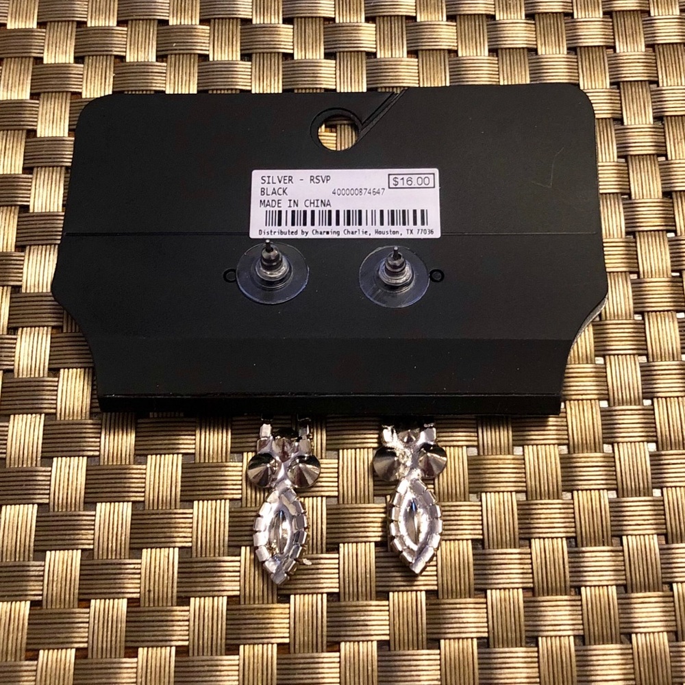 Faux diamond and onyx drop earrings - Picture 3 of 3